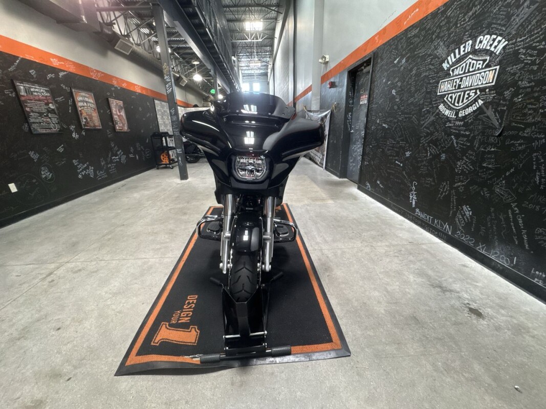 FLHX 2025 Street Glide - Photo 10