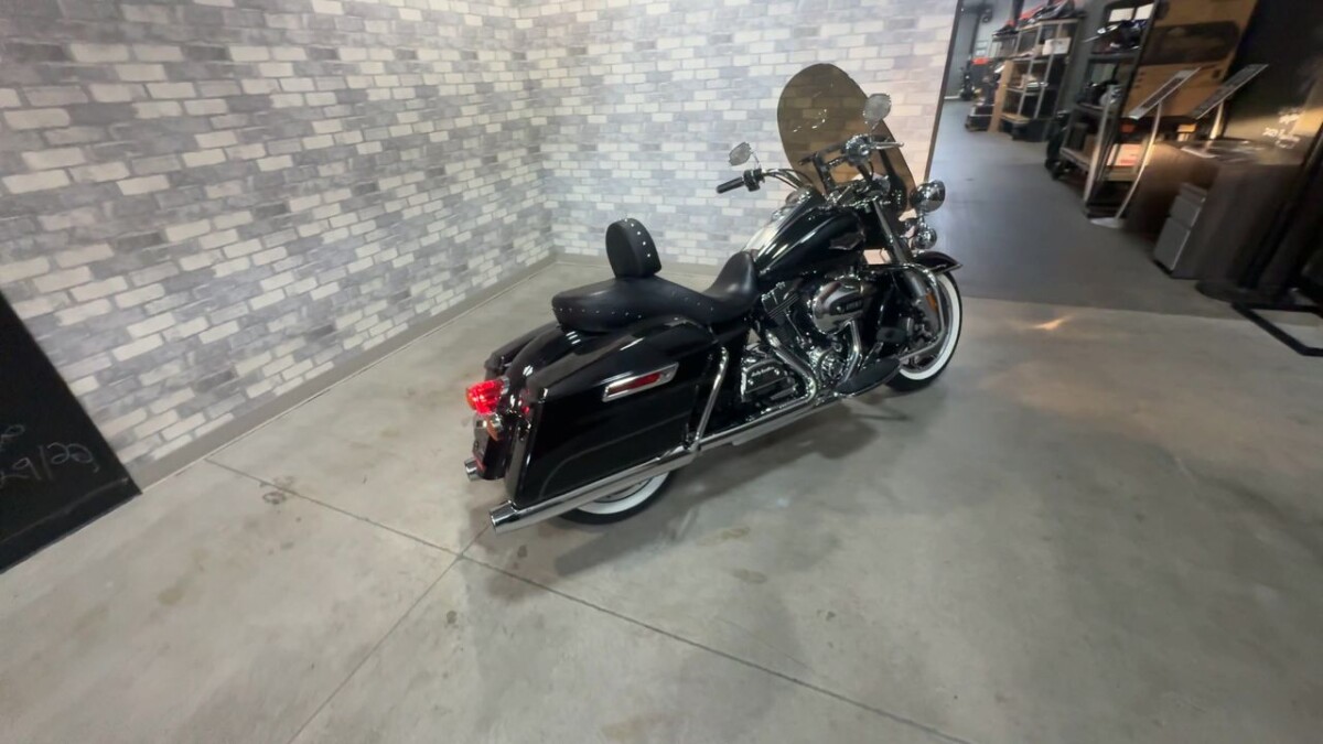 FLHR 2015 Road King Classic - Photo 4