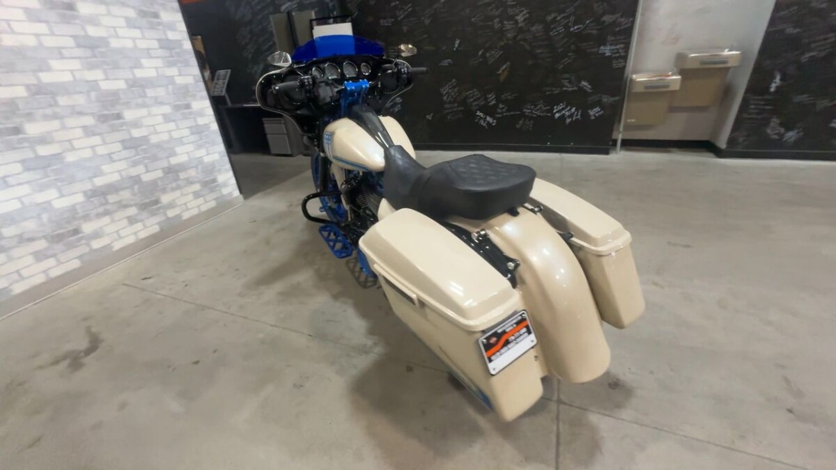 FLHXST 2023 Street Glide ST - Photo 2