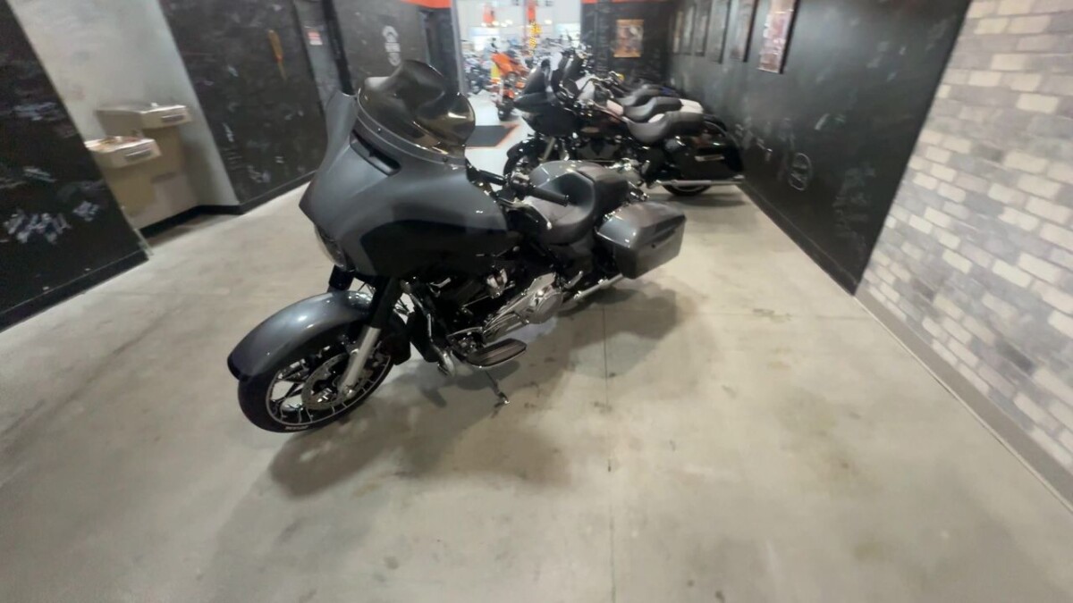 FLHXS 2021 Street Glide Special - Photo 8