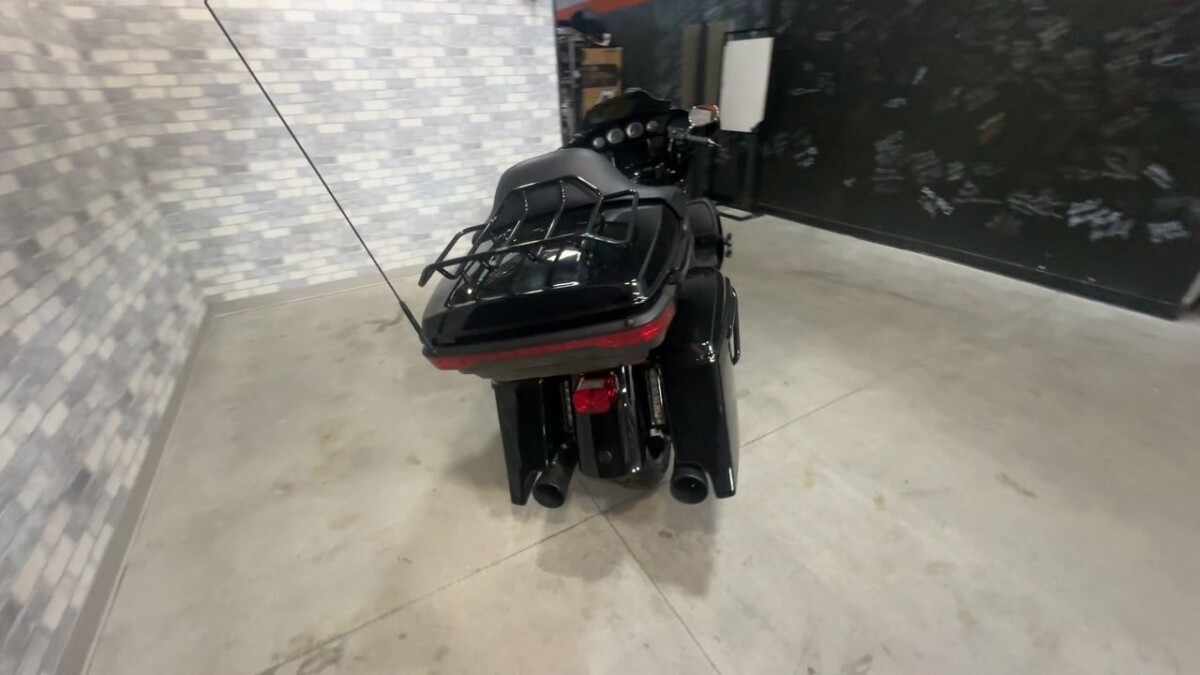 FLHTK 2020 Ultra Limited - Photo 3
