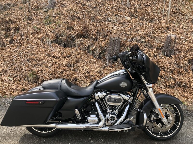 2022 Harley-Davidson® Street Glide® Special Black Denim