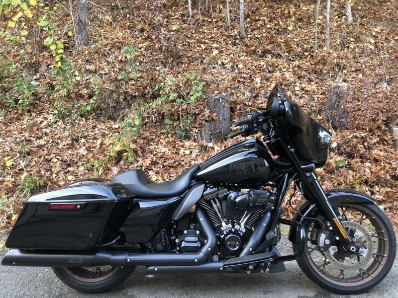 2022 Harley-Davidson® Street Glide® ST Vivid Black