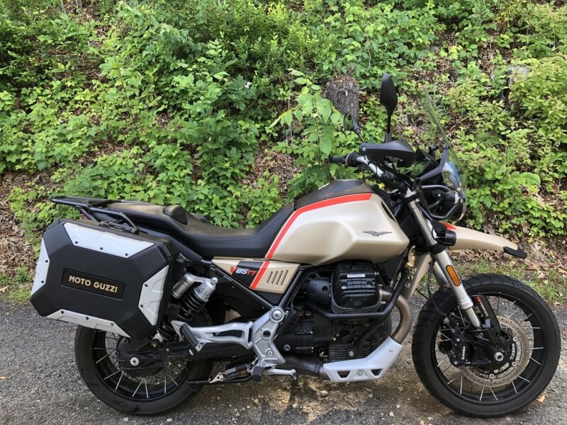 2021 Moto Guzzi V85 TT Travel E5 Sabbia Namib