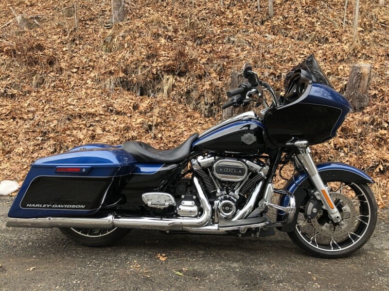2022 Harley-Davidson® Road Glide® Special Reef Blue/Vivid Black