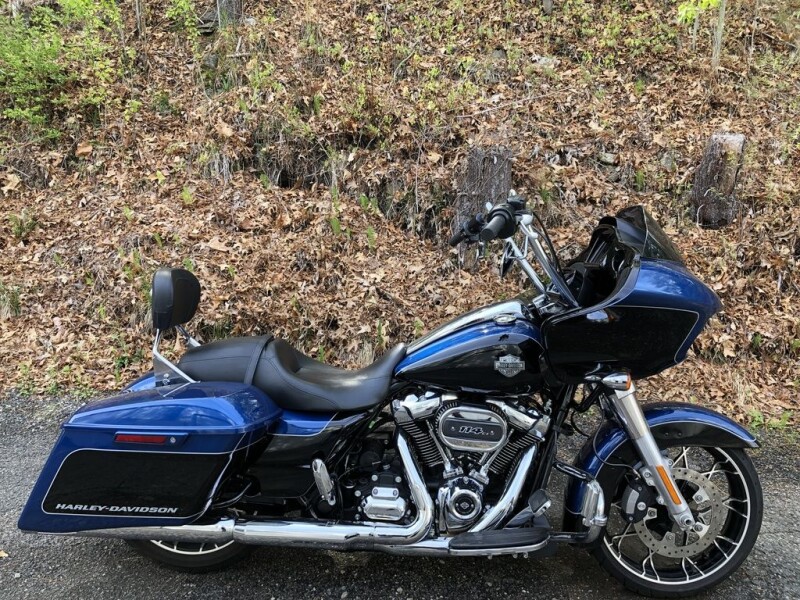 2022 Harley-Davidson® Road Glide® Special Reef Blue/Vivid Black - Black Finish