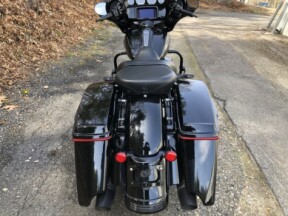 2020 Harley-Davidson® Street Glide® Special Vivid Black thumb 0