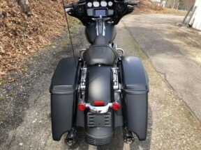 2022 Harley-Davidson® Street Glide® Special Black Denim thumb 0