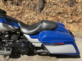 2023 Harley-Davidson® Road Glide® Special Bright Billiard Blue/Billiard Gray thumb 3