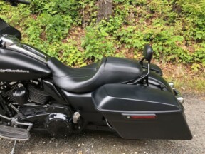 2017 Harley-Davidson® Road Glide® Special Black Denim thumb 3
