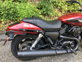 2018 Harley-Davidson® Street® 750 Wicked Red Deluxe thumb 1