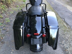 2018 Harley-Davidson® Street Glide® Special Vivid Black thumb 0