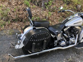 2015 Harley-Davidson® Heritage Softail® Classic Two-Tone White and Silver thumb 1
