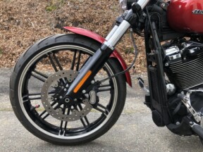 2019 Harley-Davidson® Breakout® 114 Wicked Red thumb 3