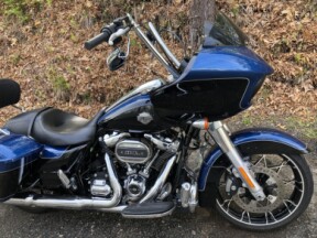 2022 Harley-Davidson® Road Glide® Special Reef Blue/Vivid Black - Black Finish thumb 2