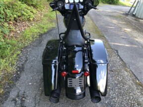 2022 Harley-Davidson® Street Glide® Special Vivid Black thumb 0