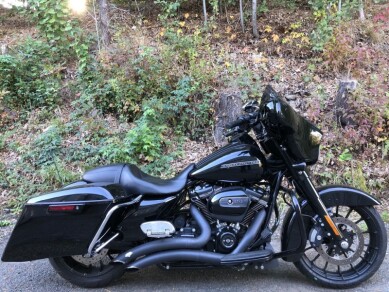 2018 Harley-Davidson® Street Glide® Special Vivid Black