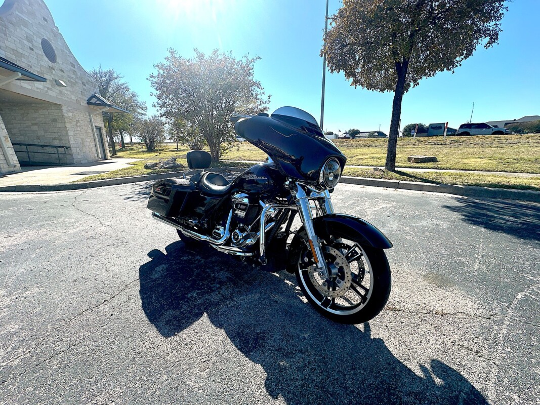 2019 Harley-Davidson Street Glide FLHX - Photo 3