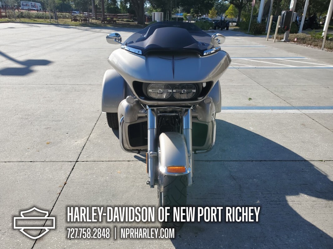 2018 Harley-Davidson Tri Glide Ultra - Photo 2