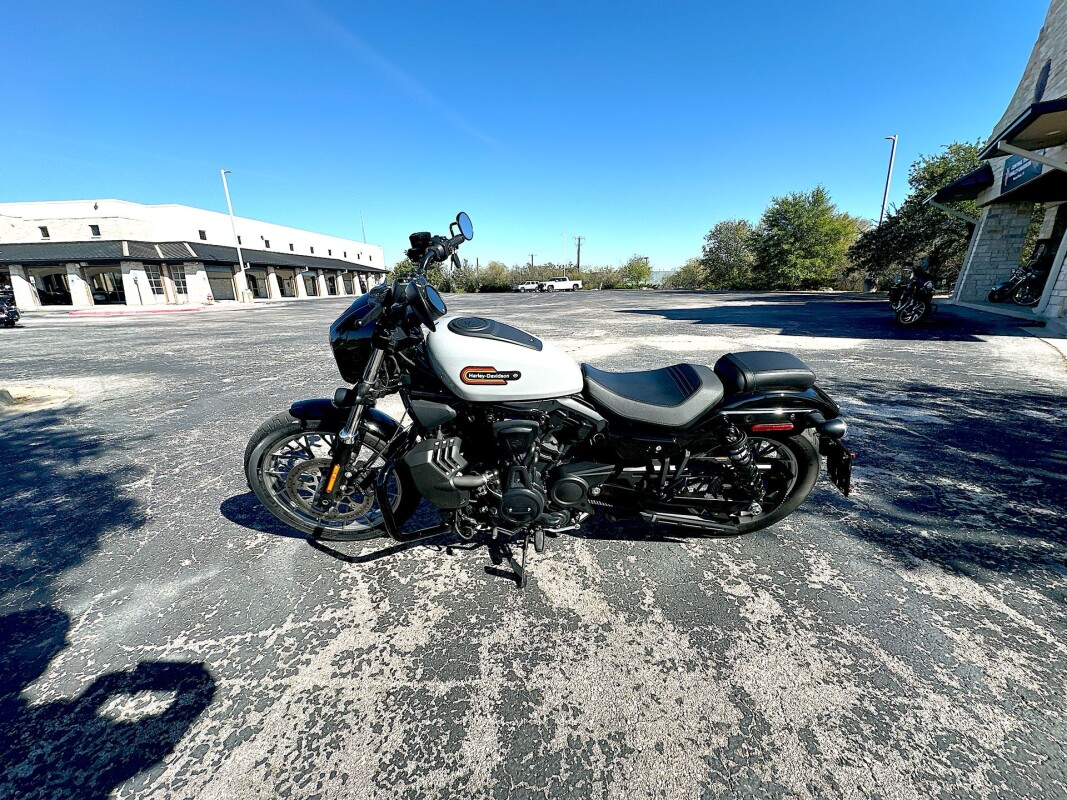 2025 Harley-Davidson Nightster Special RH975S - Photo 6