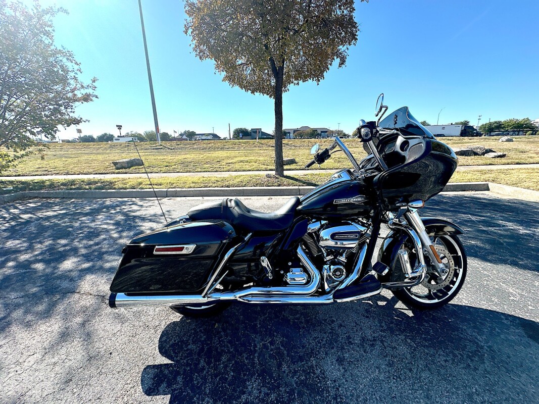 2023 Harley-Davidson Road Glide FLTRX - Photo 2