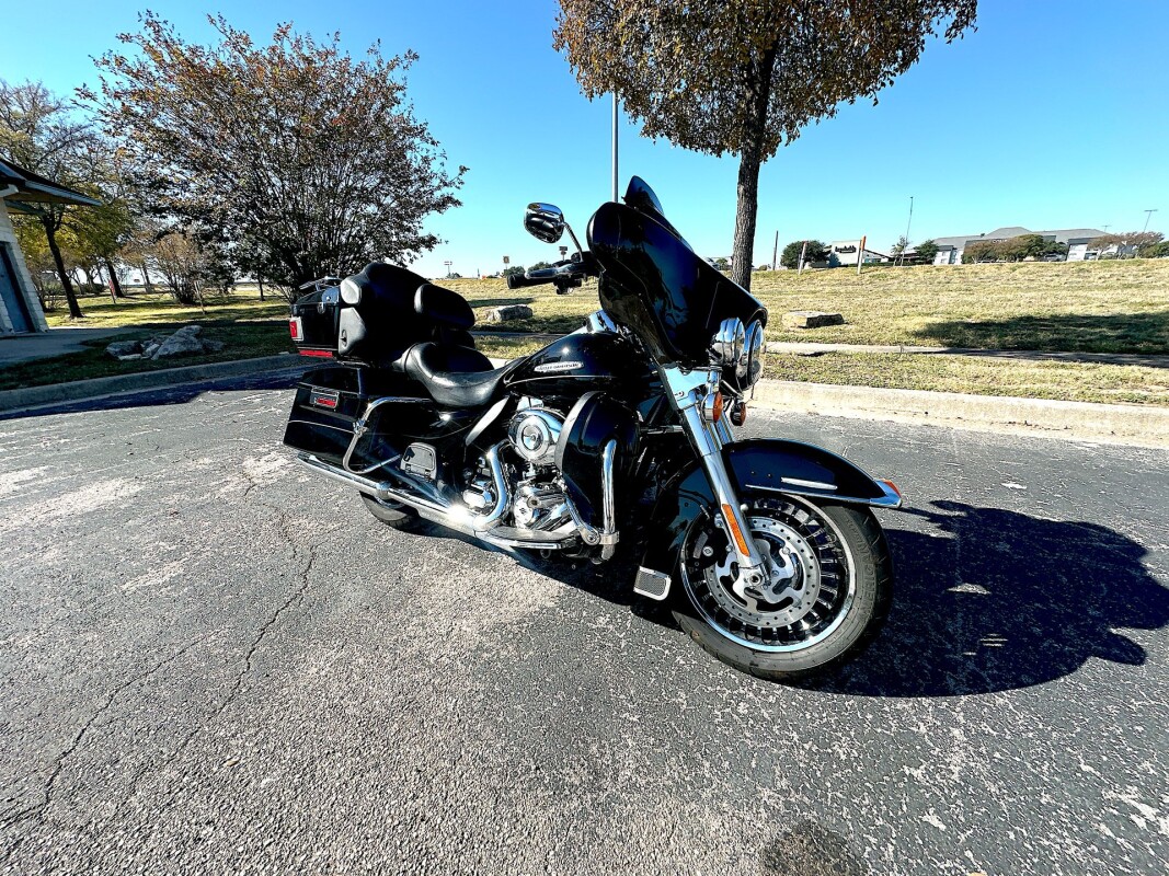 2011 Harley-Davidson Electra Glide Ultra Limited FLHTK - Photo 3