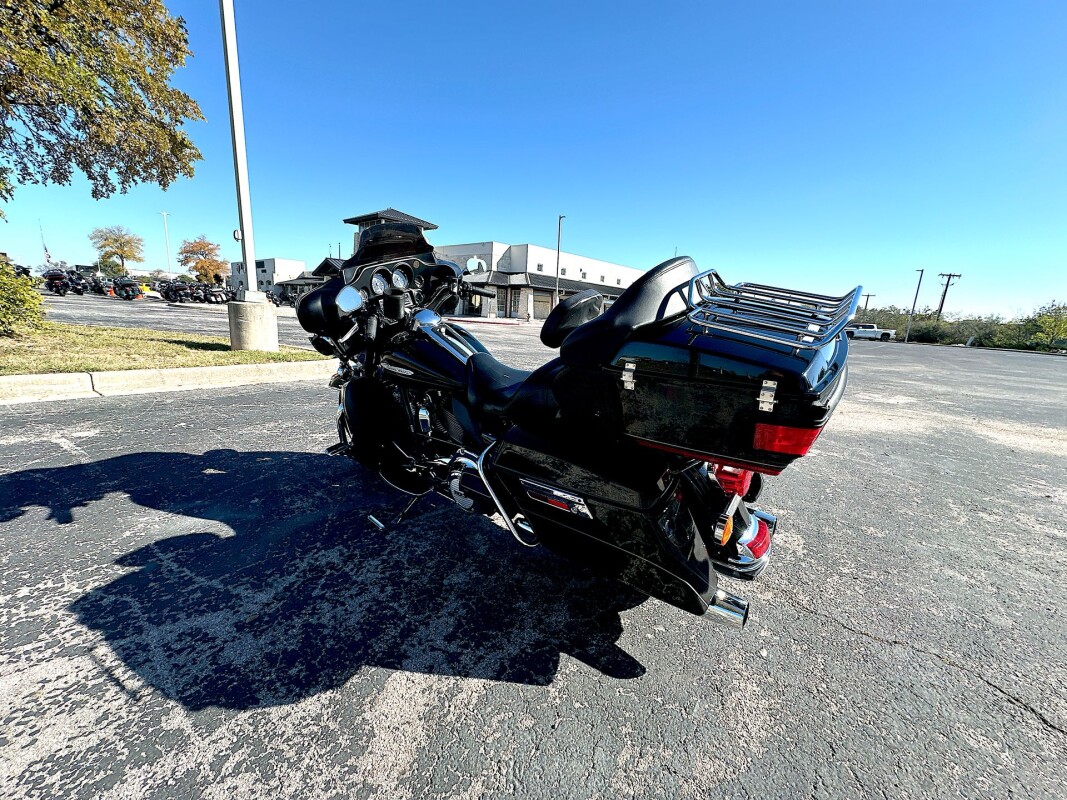 2011 Harley-Davidson Electra Glide Ultra Limited FLHTK - Photo 7
