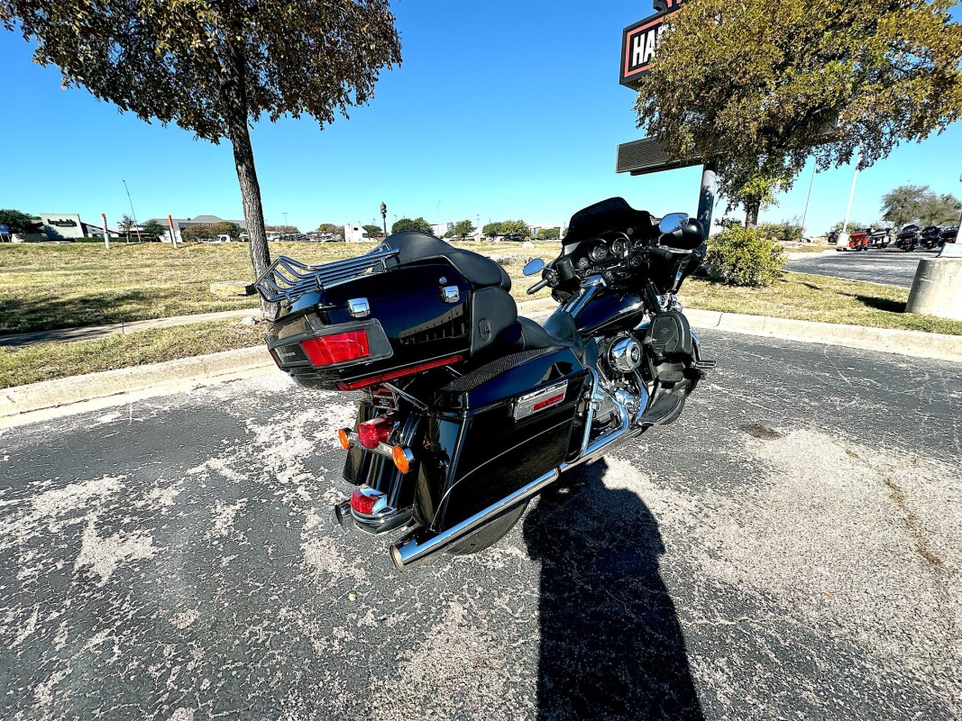 2011 Harley-Davidson Electra Glide Ultra Limited FLHTK - Photo 9