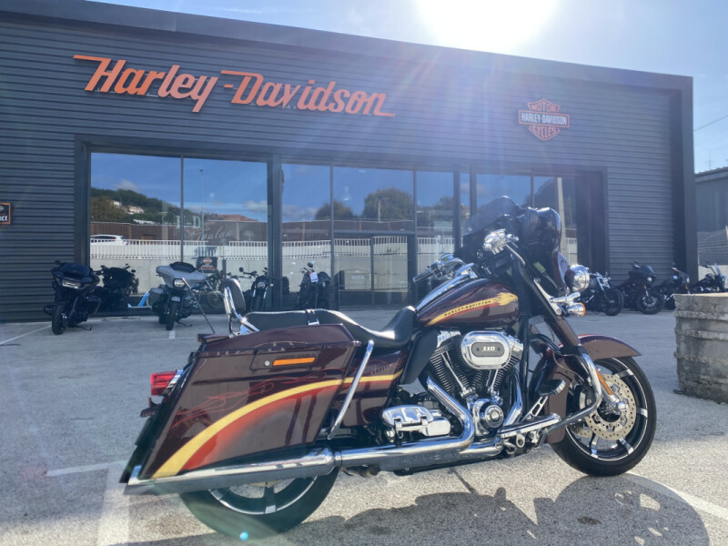 2010 Harley-Davidson® CVO™ Street Glide®