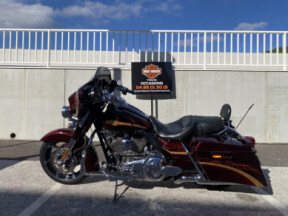 2010 Harley-Davidson® CVO™ Street Glide® thumb 2