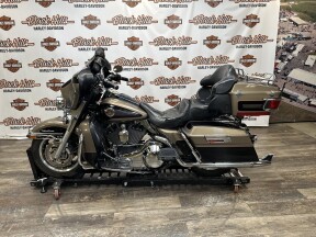 FLHTCUI 2004 Electra Glide® Ultra Classic® thumb 2
