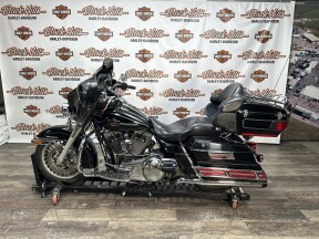 FLHTCU 2009 Electra Glide® Ultra Classic® thumb 2