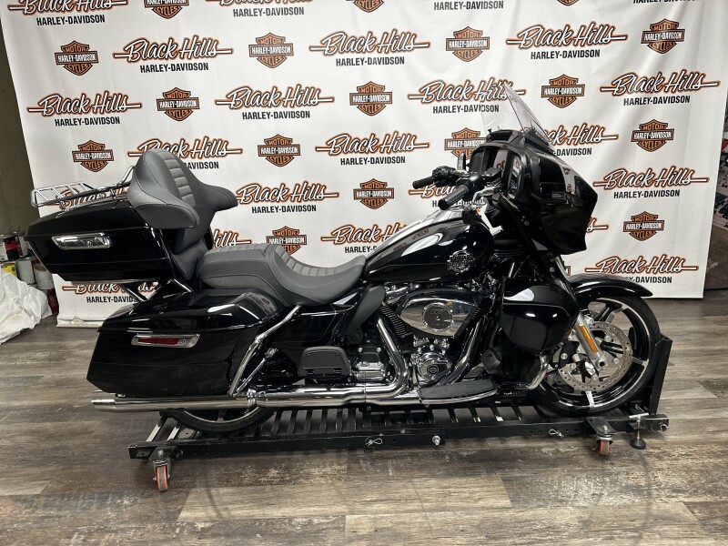 FLHXU 2025 Street Glide™ Ultra