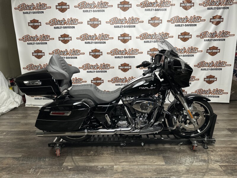 FLHX 2025 Street Glide™