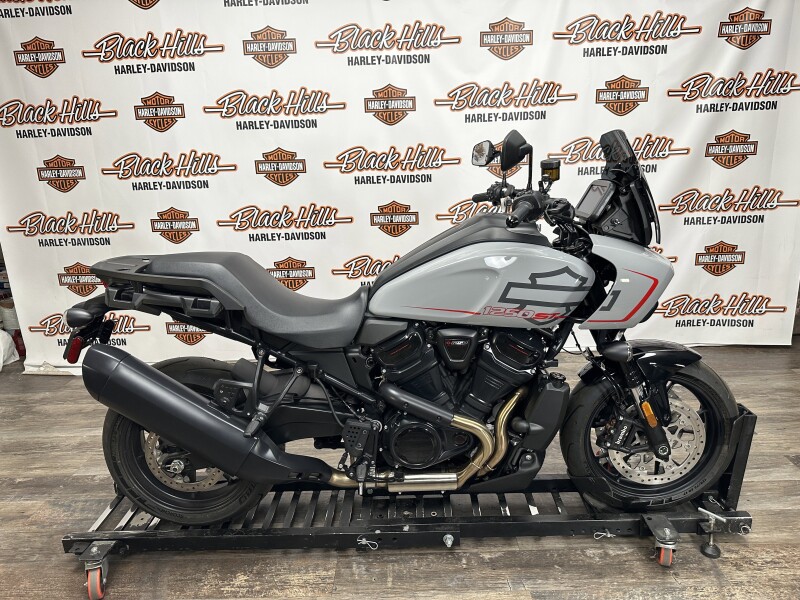 RA1250ST 2025 Pan America® 1250 ST