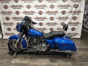 FLHX 2018 Street Glide® thumb 2