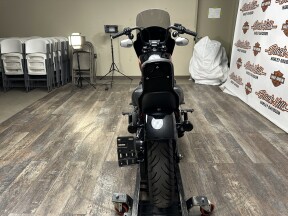 FXBBS 2022 Street Bob® 114 thumb 1