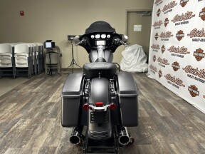 FLHXS 2016 Street Glide® Special thumb 1