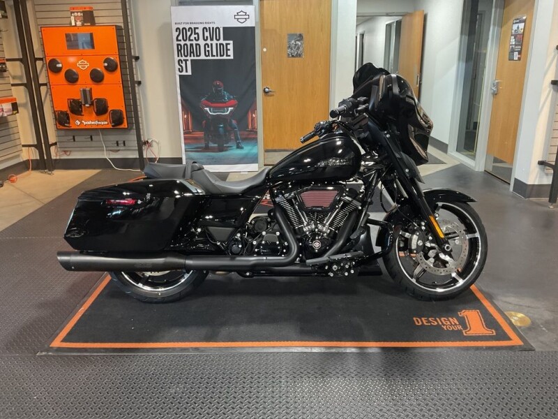 2025 Harley-Davidson® Street Glide™ FLHX