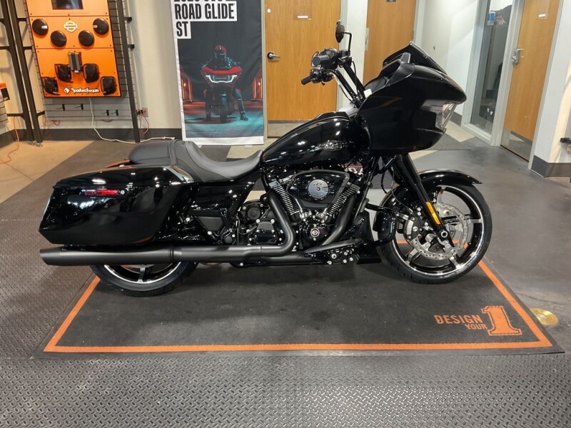 2025 Harley-Davidson® Road Glide™ FLTRX