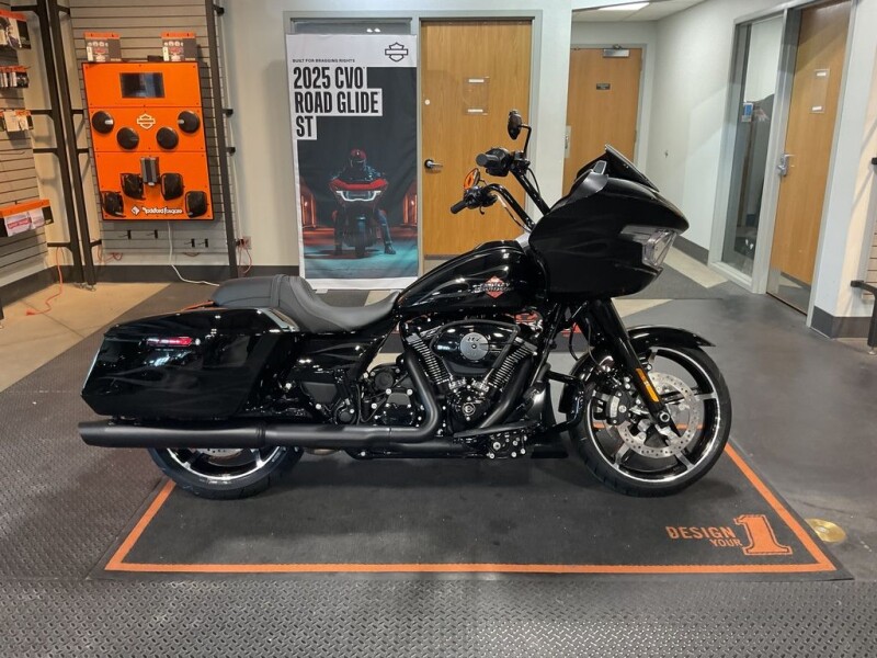 2025 Harley-Davidson® Road Glide™ FLTRX