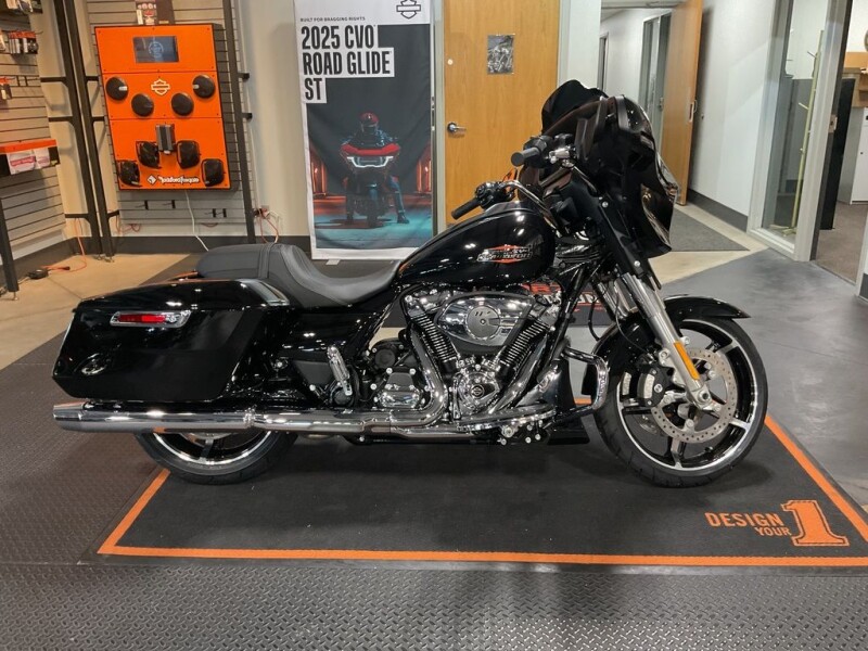 2025 Harley-Davidson® Street Glide™ FLHX