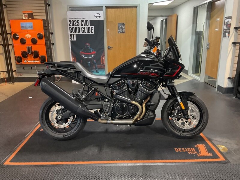 2025 Harley-Davidson® Pan America® 1250 ST RA1250ST