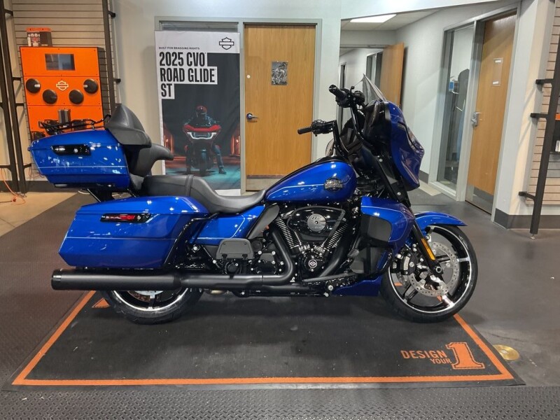 2025 Harley-Davidson® Street Glide™ Ultra FLHXU