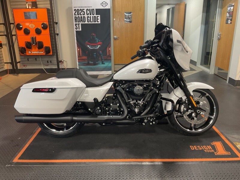 2025 Harley-Davidson® Street Glide™ FLHX