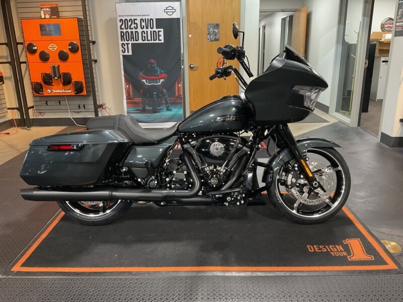2025 Harley-Davidson® Road Glide™ FLTRX