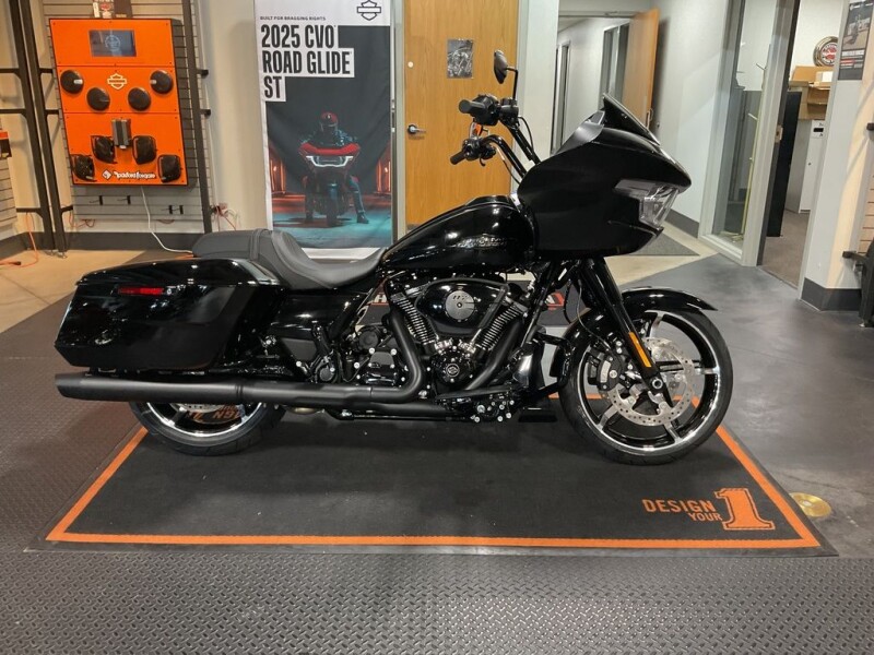 2025 Harley-Davidson® Road Glide™ FLTRX