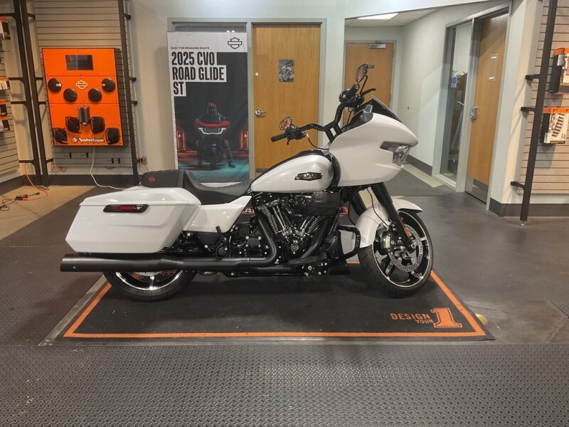2025 Harley-Davidson® Road Glide™ FLTRX