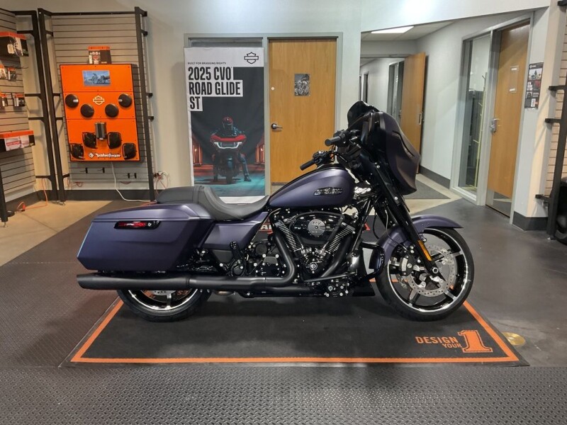 2025 Harley-Davidson® Street Glide™ FLHX