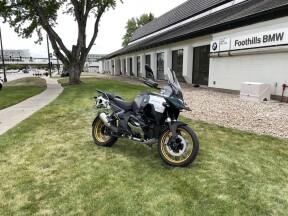2025 BMW Motorrad R 1300 GS thumb 1